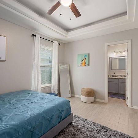 Cozy 3 Bed 2 Bath Apartment, Near Shopping Plazas, Expressway And Free Parking Edinburg Exterior photo